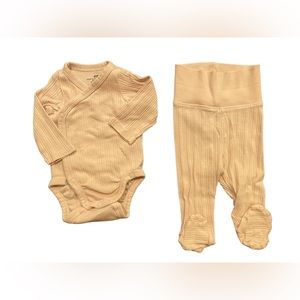 H&M newborn set with footies